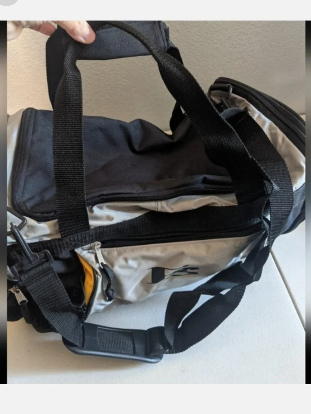 Vintage RETRO Sports Athletic Carry On Duffle Gym Bag Travel Outdoor Gift